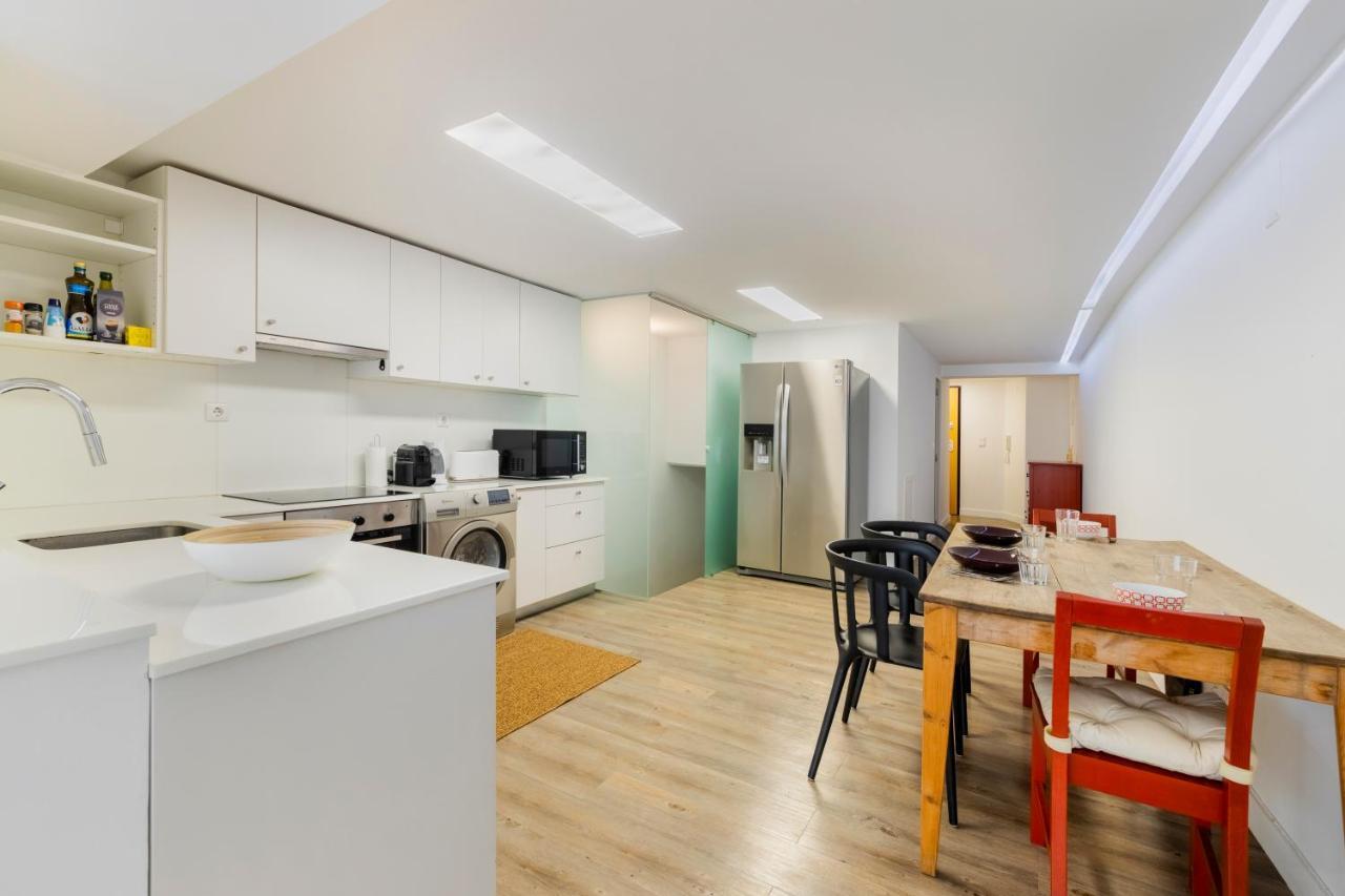 Apartamento Central Retreat: Cozy Duplex With A Balcony